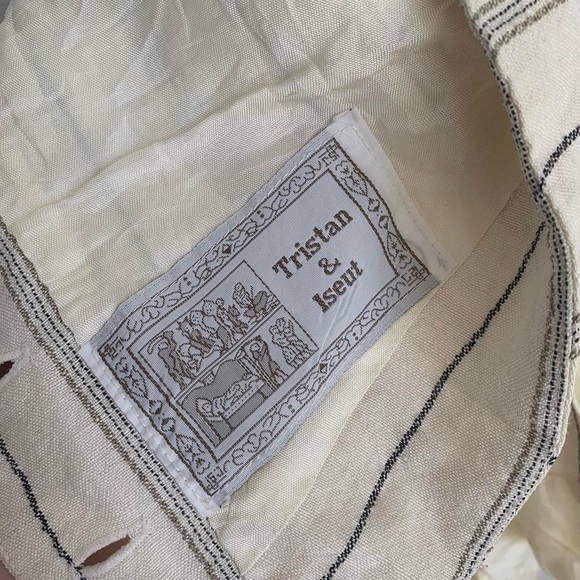 Tristan & Iseut Vintage Vest - Picture 3 of 6